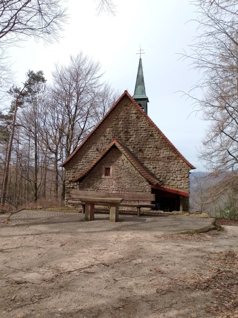 Aufnahme einer Kapelle von hinten